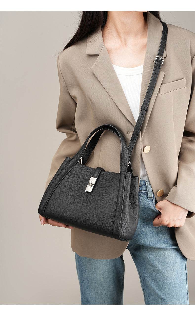 fashionable korean-style large-capacity leather handbag