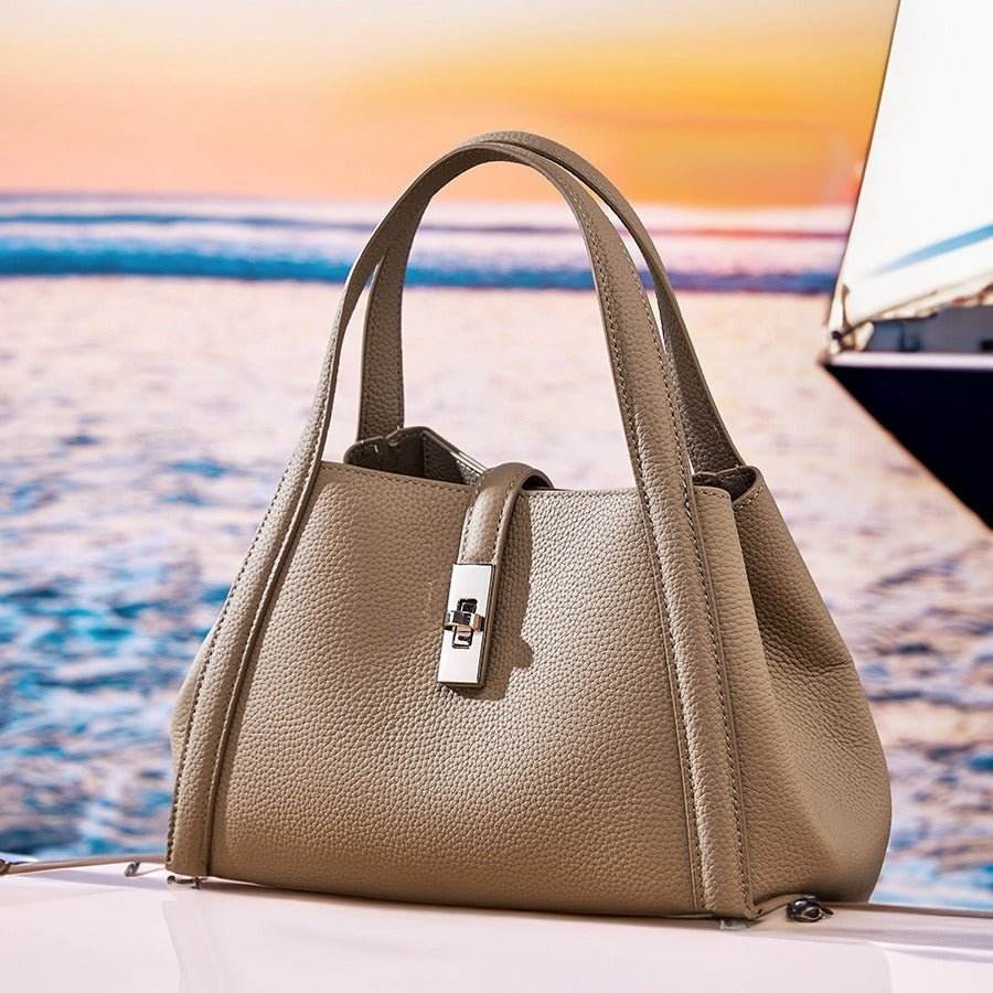 fashionable korean-style large-capacity leather handbag